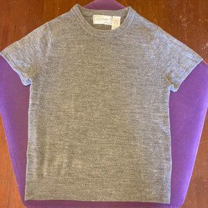 Gray short-sleeve sweater